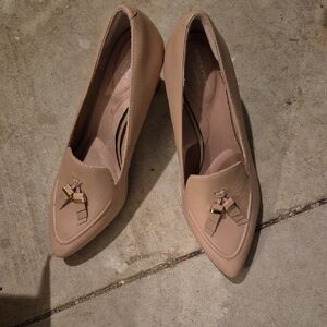 Rockport Women's Beige heels, w/Tassel